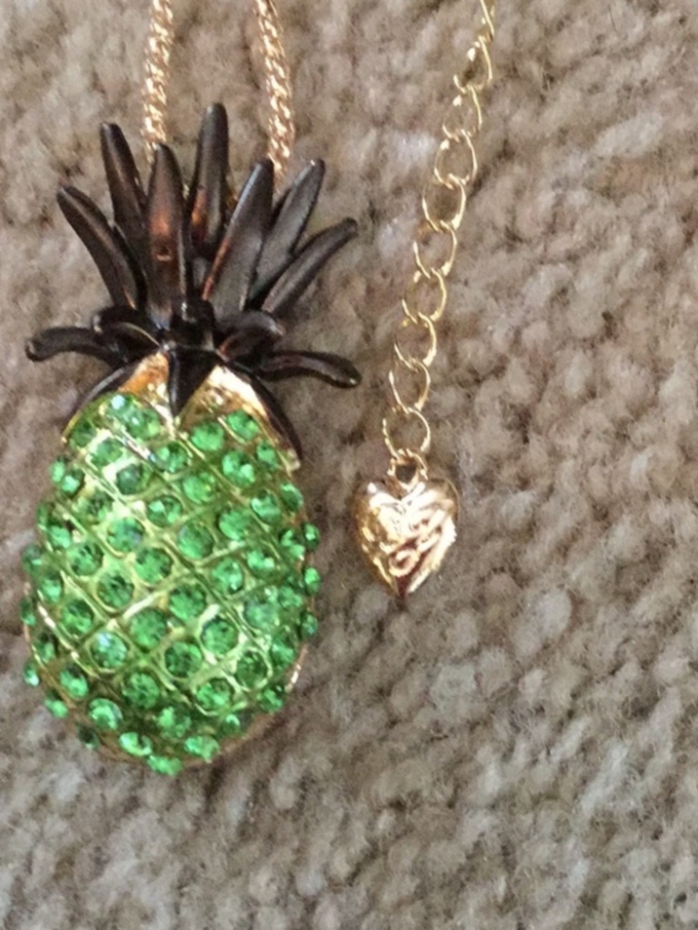 NEW WITH TAG! Betsey Johnson Green Pineapple Necklace 15.75" Chain lot6511